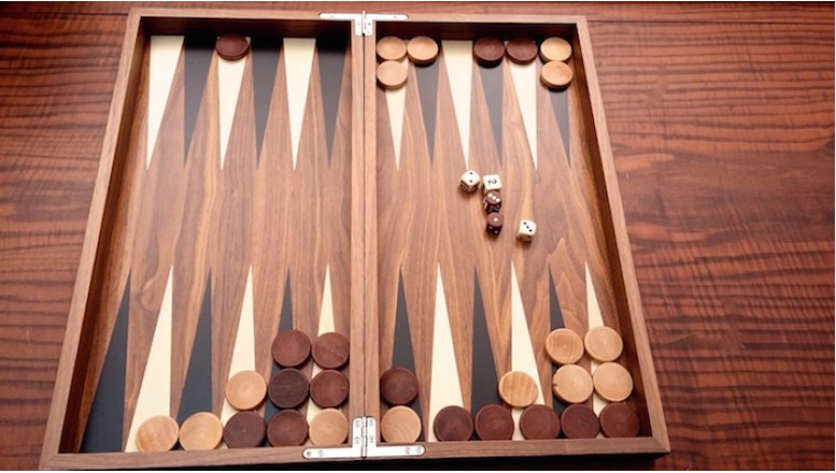 Backgammon set with colored inlays No 1143