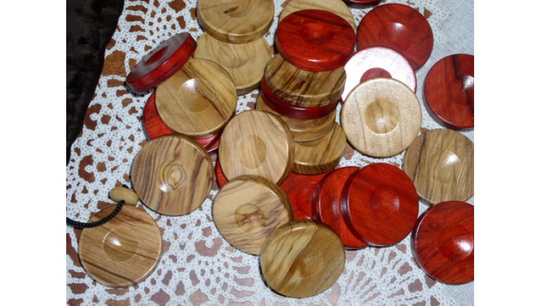 Wooden olive backgammon pieces (red - natural)